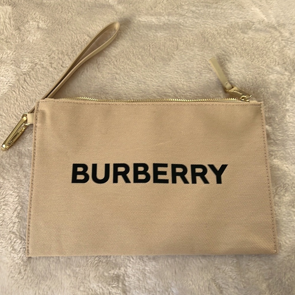 Burberry wristlet from Parfumerie cosmetic line